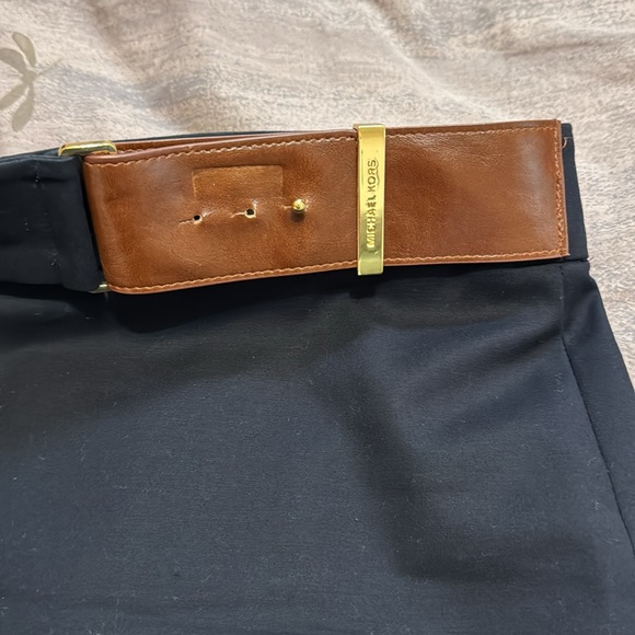 Michael Kors Cotton Stretch skirt. Black with integrated false belt. Size 10. - Picture 3 of 9